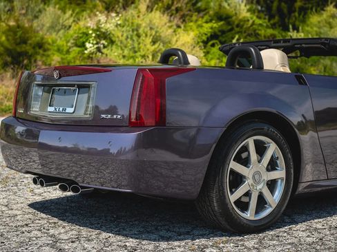 Used 2004 Cadillac XLR image 73