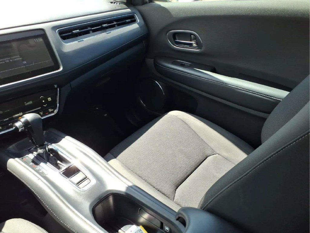 Used 2022 Honda HR-V EX image 11