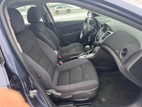 Used 2013 Chevrolet Cruze LT w/ Technology Package image 20