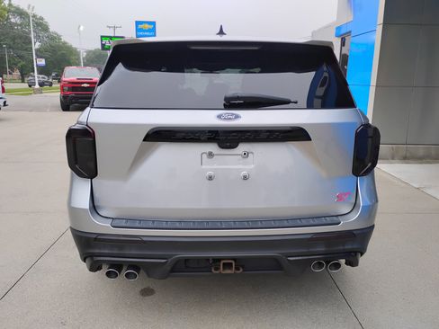 Used 2021 Ford Explorer ST w/ Equipment Group 401A AWD/4WD image 8