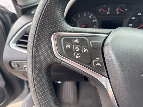 Used 2024 Chevrolet Malibu LT image 17