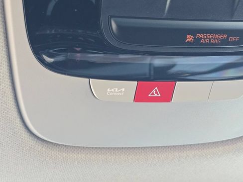 Certified 2025 Kia Seltos S FWD image 23