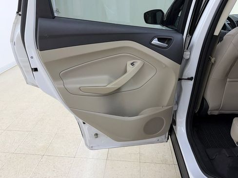 Used 2018 Ford Escape SEL FWD image 15