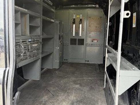 Used 2017 Ford Transit 250 250 3dr LWB Medium Roof Cargo image 16