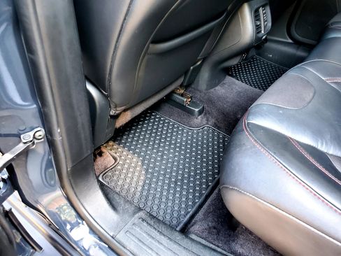 Used 2017 Jeep Cherokee Trailhawk w/ Comfort/Convenience Group image 18