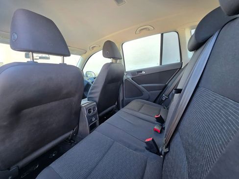 Used 2013 Volkswagen Tiguan S image 13