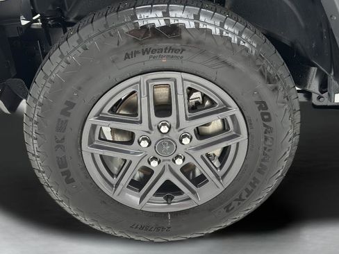 Used 2024 Jeep Wrangler Sport AWD/4WD image 9