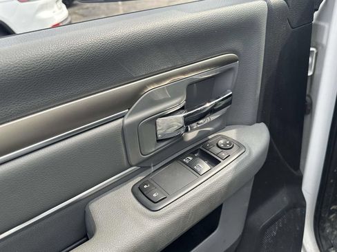 Used 2017 RAM 3500 Tradesman w/ Power & Remote Entry Group RWD image 15