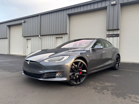 Used 2018 Tesla Model S P100D image 5