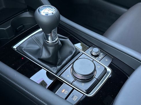 New 2026 MAZDA MAZDA3 2.5 S Hatchback w/ Premium Pkg image 25