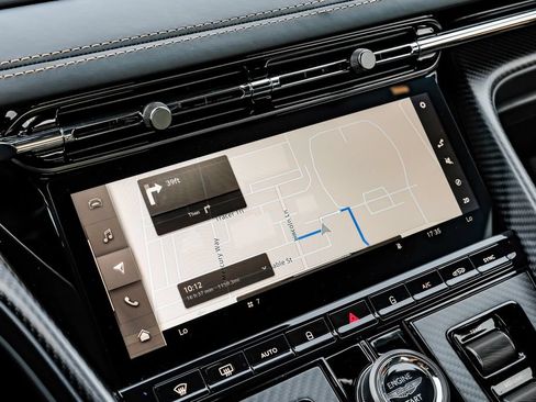 Used 2024 Aston Martin DB12 Coupe RWD image 17