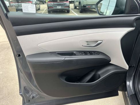 Certified 2025 Hyundai Tucson SEL FWD image 13