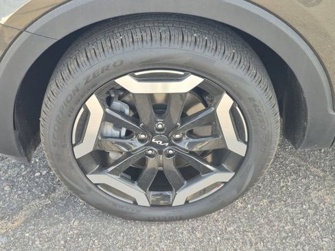 Used 2025 Kia Telluride S image 19