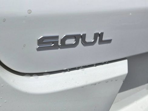 Certified 2025 Kia Soul S FWD image 12