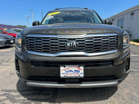 Used 2020 Kia Telluride S w/ S 8 Passenger Seating Package AWD/4WD image 2