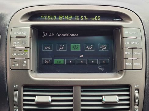 Used 2004 Lexus LS 430 RWD image 13