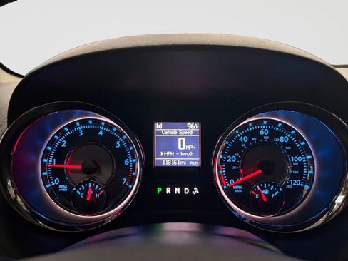 Used 2015 Chrysler Town & Country Touring-L w/ Driver Convenience Group FWD image 34