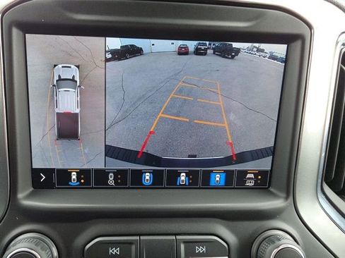 Used 2021 Chevrolet Silverado 2500 LTZ w/ LTZ Premium Package image 23