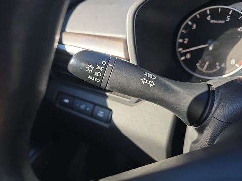 Used 2024 Nissan Altima 2.5 SV image 29