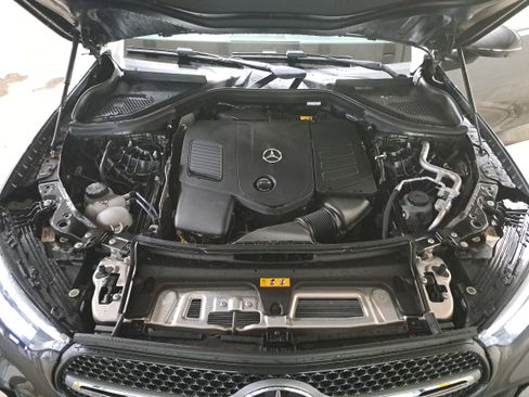 Used 2026 Mercedes-Benz GLC 300 4MATIC image 32
