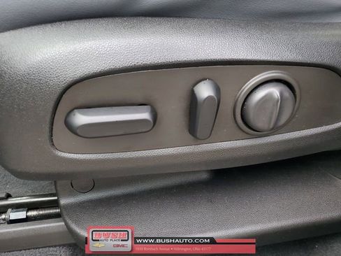 Used 2021 Buick Enclave Essence image 19