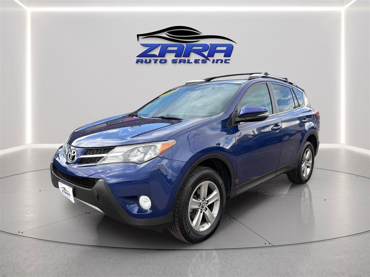 Used 2015 Toyota RAV4 XLE AWD/4WD image 3