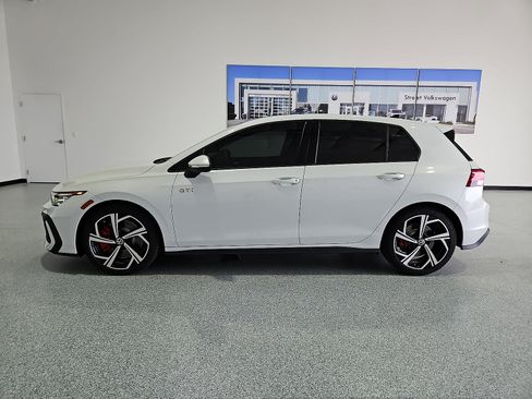 New 2026 Volkswagen GTI SE FWD image 6