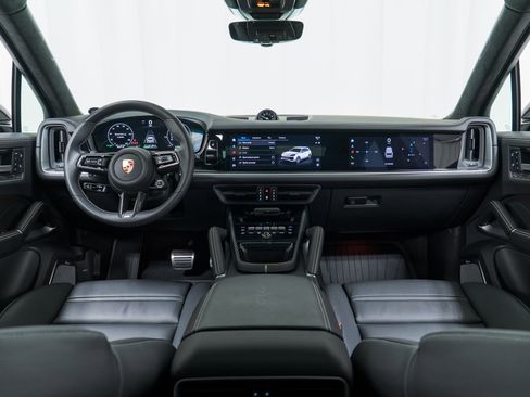 Certified 2024 Porsche Cayenne Turbo image 22