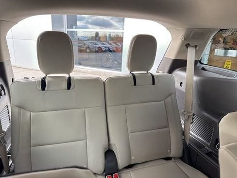 Used 2023 Ford Explorer Platinum w/ Technology Package image 34