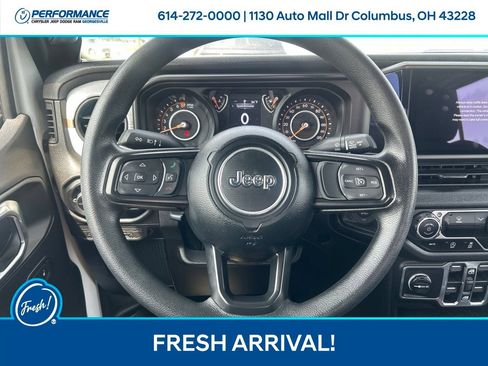 Used 2025 Jeep Gladiator Sport AWD/4WD image 20