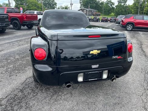 Used 2003 Chevrolet SSR w/ Preferred Equipment Group image 5