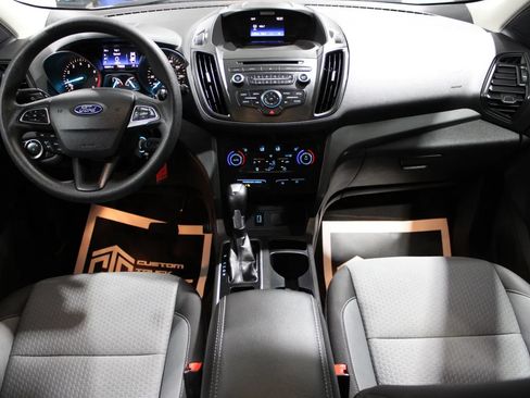 Used 2017 Ford Escape SE FWD image 11