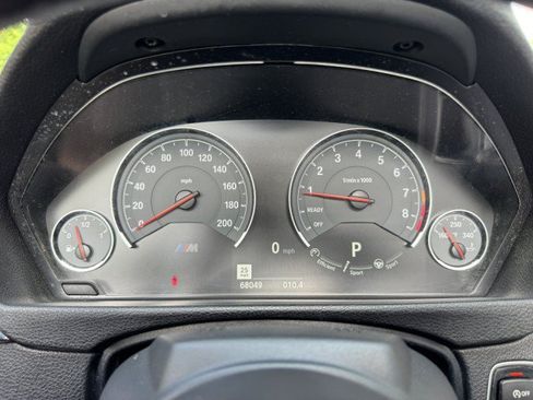 Used 2018 BMW M4 Convertible RWD image 30