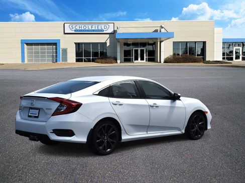 Used 2020 Honda Civic Sport image 3