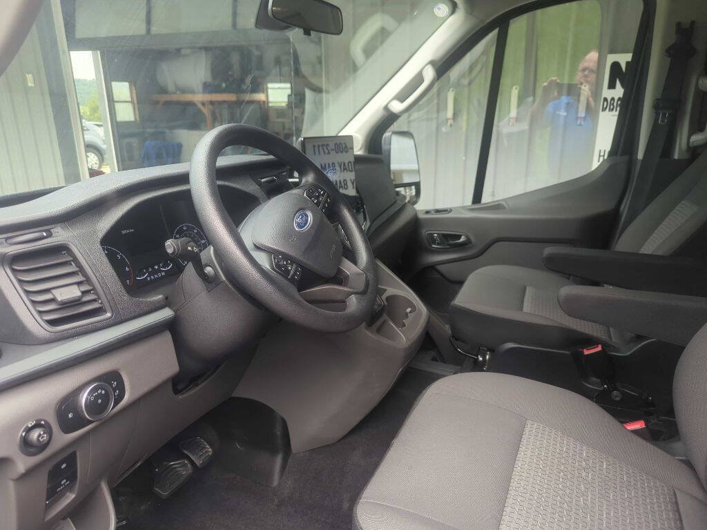 Used 2025 Ford Transit 350 XLT RWD image 8