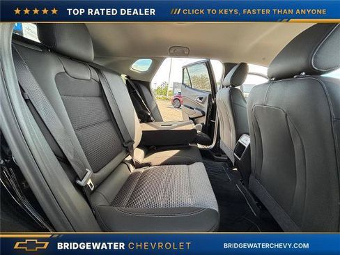 Used 2024 Chevrolet Trax LT w/ Driver Confidence Package FWD image 13