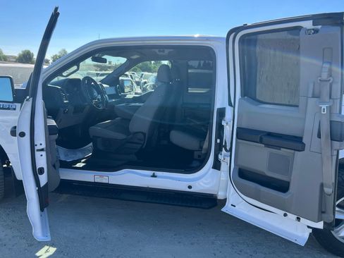 Used 2018 Ford F150 XL w/ Equipment Group 101A Mid RWD image 13