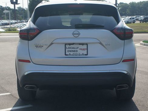 Used 2024 Nissan Murano SV image 3