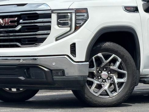 Used 2023 GMC Sierra 1500 SLT w/ SLT Premium Plus Package AWD/4WD image 2