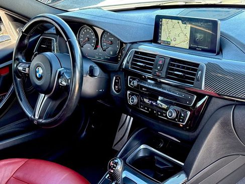 Used 2018 BMW M3 image 28