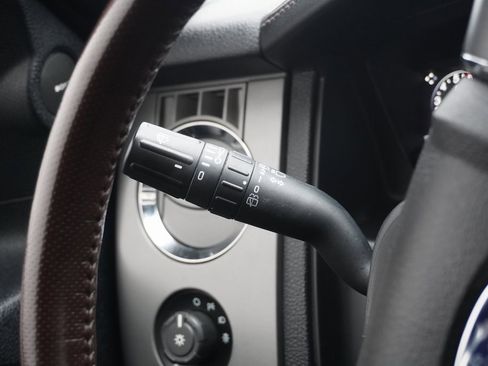 Used 2016 Ford Expedition Platinum image 18