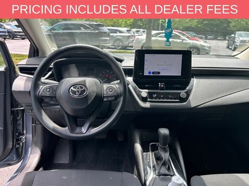 Used 2025 Toyota Corolla LE w/ Convenience Package FWD image 15