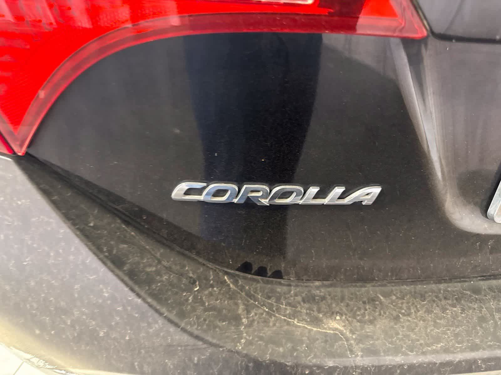 Used 2015 Toyota Corolla LE FWD image 13