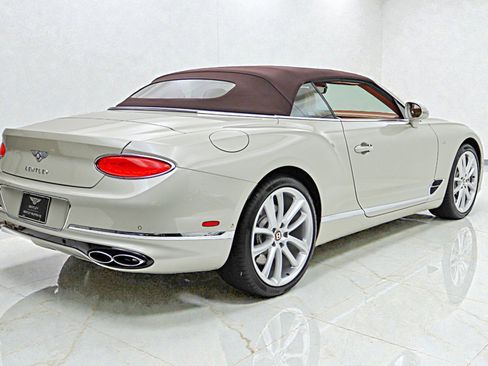 Used 2020 Bentley Continental GT image 30