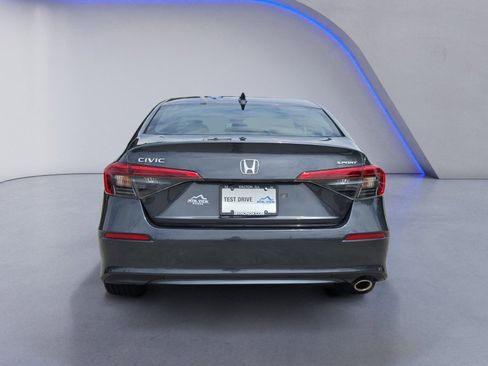 Used 2023 Honda Civic Sport image 4