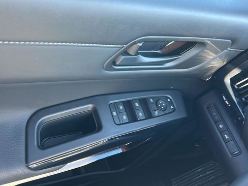 New 2026 Nissan Pathfinder SV AWD/4WD image 15
