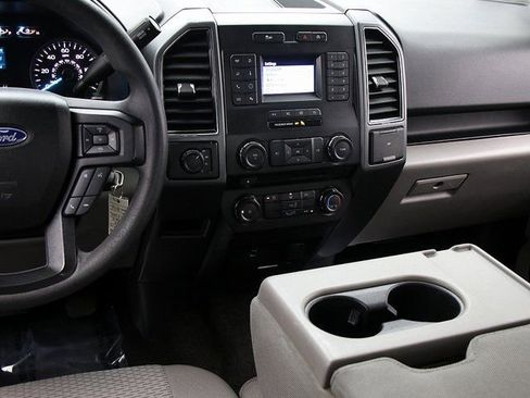 Used 2018 Ford F150 XLT image 13