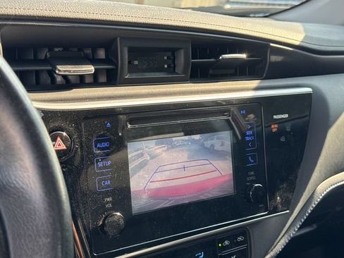 Used 2017 Toyota Corolla SE w/ Carpet Mat Package (TMS) FWD image 20