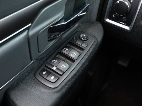 Used 2024 RAM 1500 Classic SLT AWD/4WD image 21