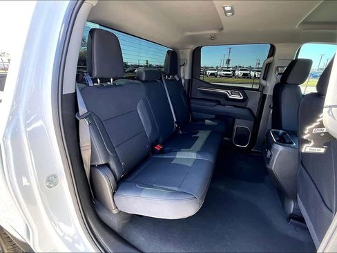 Used 2025 Chevrolet Silverado 1500 RST AWD/4WD image 38